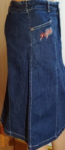Sag Harbor SPORT 8P two pocket front slit denim knee length skirt